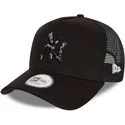 new-era-camouflage-logo-infill-a-frame-new-york-yankees-mlb-black-and-black-trucker-hat