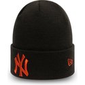 new-era-brown-logo-league-essential-cuff-new-york-yankees-mlb-black-beanie