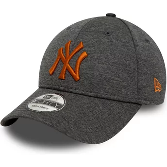 new-era-curved-brim-9forty-shadow-tech-new-york-yankees-mlb-grey-adjustable-cap-with-orange-logo