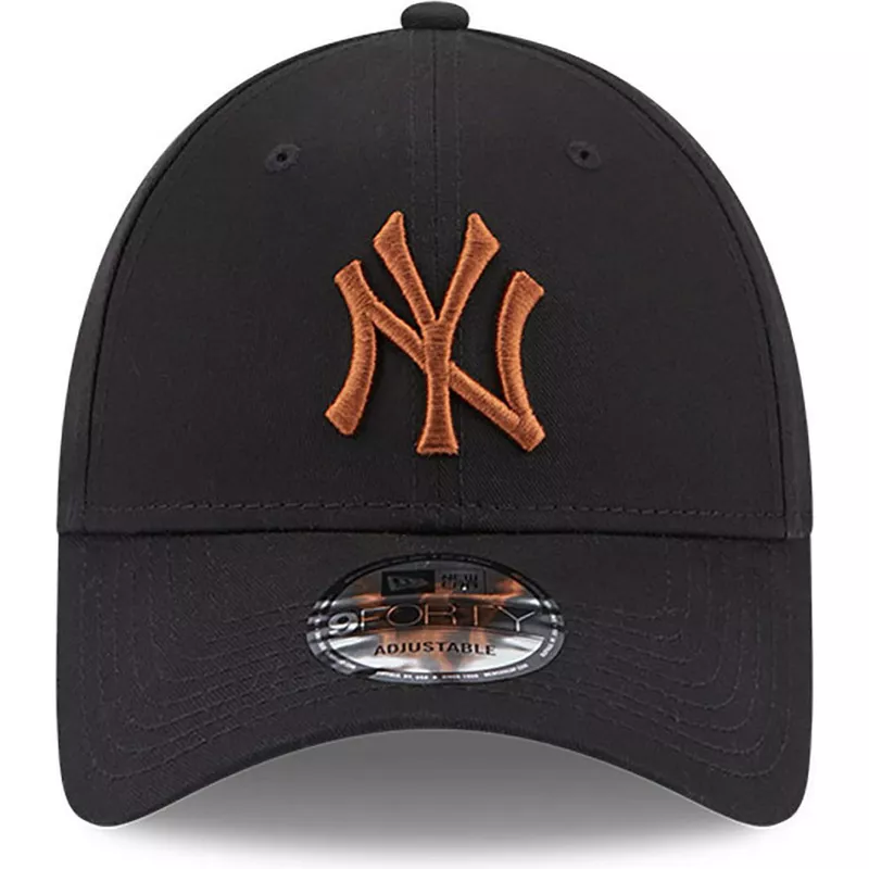 new-era-curved-brim-brown-logo-9forty-league-essential-new-york-yankees-mlb-black-adjustable-cap