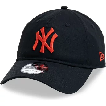 New Era Curved Brim Red Logo 9TWENTY League Essential New York Yankees MLB Black Adjustable Cap