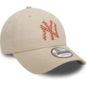 new-era-curved-brim-9forty-seasonal-infill-new-york-yankees-mlb-beige-adjustable-cap