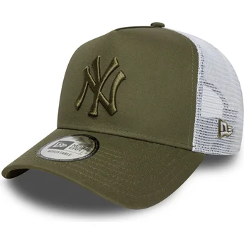 New Era Green Logo A Frame League Essential New York Yankees MLB Green and White Trucker Hat