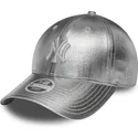 new-era-curved-brim-women-9forty-metallic-new-york-yankees-mlb-silver-adjustable-cap