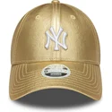 new-era-curved-brim-women-9forty-metallic-new-york-yankees-mlb-golden-adjustable-cap