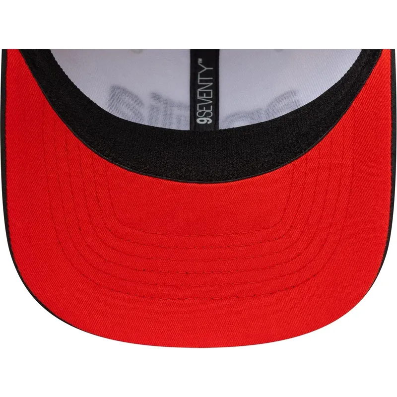 new-era-curved-brim-9seventy-stretch-snap-aprilia-piaggio-white-and-black-snapback-cap