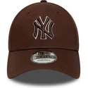 new-era-curved-brim-brown-logo-9forty-outline-new-york-yankees-mlb-brown-adjustable-cap