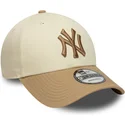 new-era-curved-brim-brown-logo-9forty-colour-block-new-york-yankees-mlb-beige-and-brown-adjustable-cap