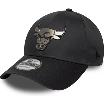 New Era Curved Brim 9FORTY Metallic Chicago Bulls NBA Grey Snapback Cap
