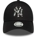 new-era-curved-brim-women-9forty-animal-infill-new-york-yankees-mlb-black-adjustable-cap