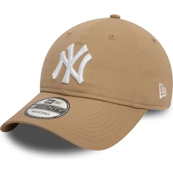 New Era Curved Brim 9TWENTY League Essential New York Yankees MLB Light Brown Adjustable Cap