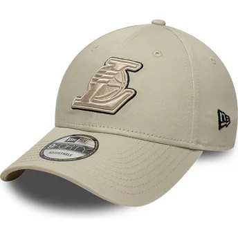 New Era Curved Brim 9FORTY Team Outline Los Angeles Lakers NBA Beige Adjustable Cap with Beige Logo