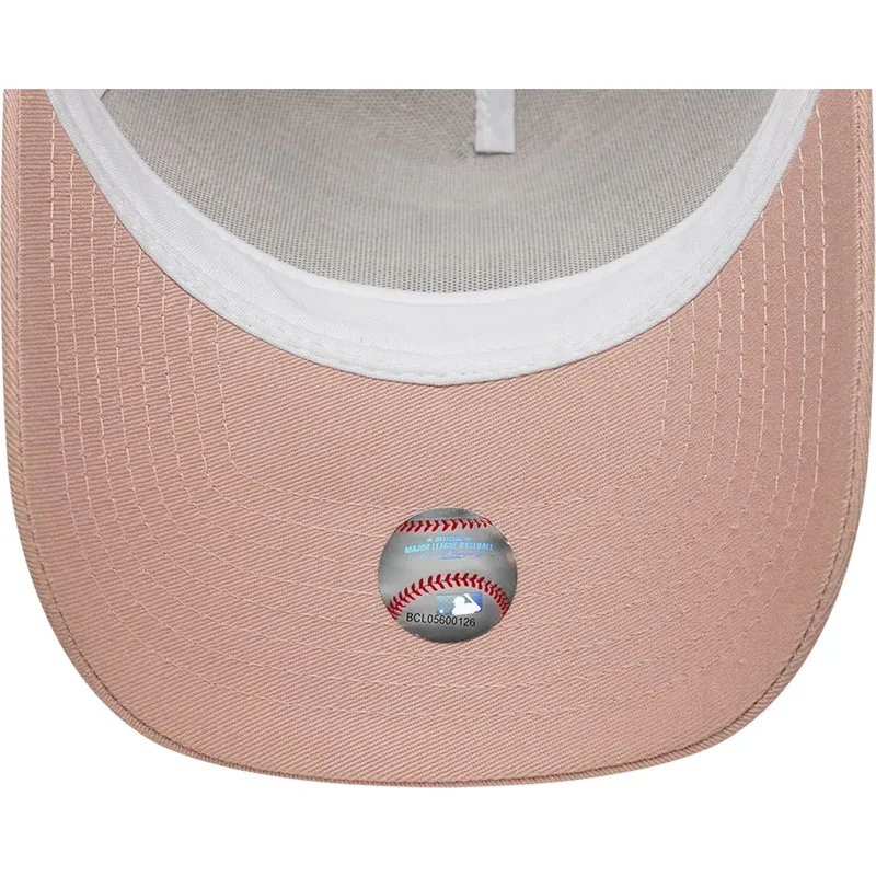 new-era-pink-logo-a-frame-outline-new-york-yankees-mlb-pink-trucker-hat