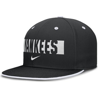 Nike Flat Brim Primetime Dri-Fit True Structured Round Bill New York Yankees MLB Black Fitted Cap