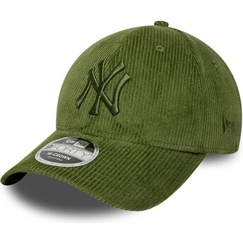 New Era Curved Brim Green Logo 9FORTY M-Crown Cord New York Yankees MLB Light Green Adjustable Cap