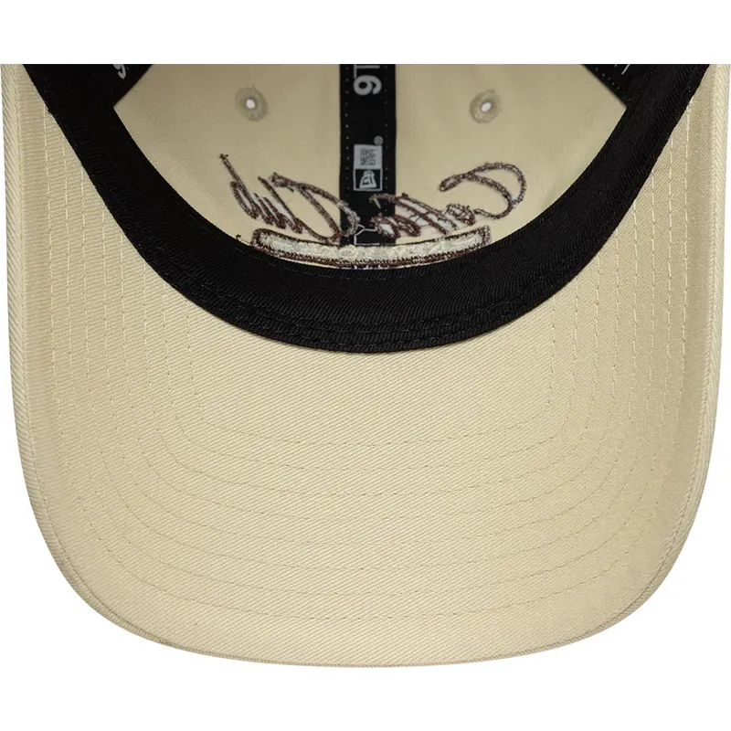 new-era-curved-brim-women-9twenty-coffee-club-beige-adjustable-cap