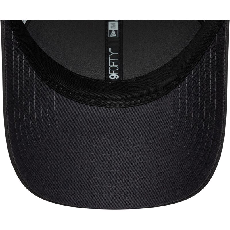 new-era-curved-brim-black-logo-9forty-metal-manchester-city-football-club-premier-league-dark-grey-adjustable-cap