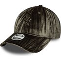 new-era-curved-brim-women-green-logo-9twenty-velour-new-york-yankees-mlb-green-adjustable-cap