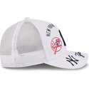 new-era-9forty-m-crown-a-frame-all-over-new-york-yankees-mlb-white-trucker-hat