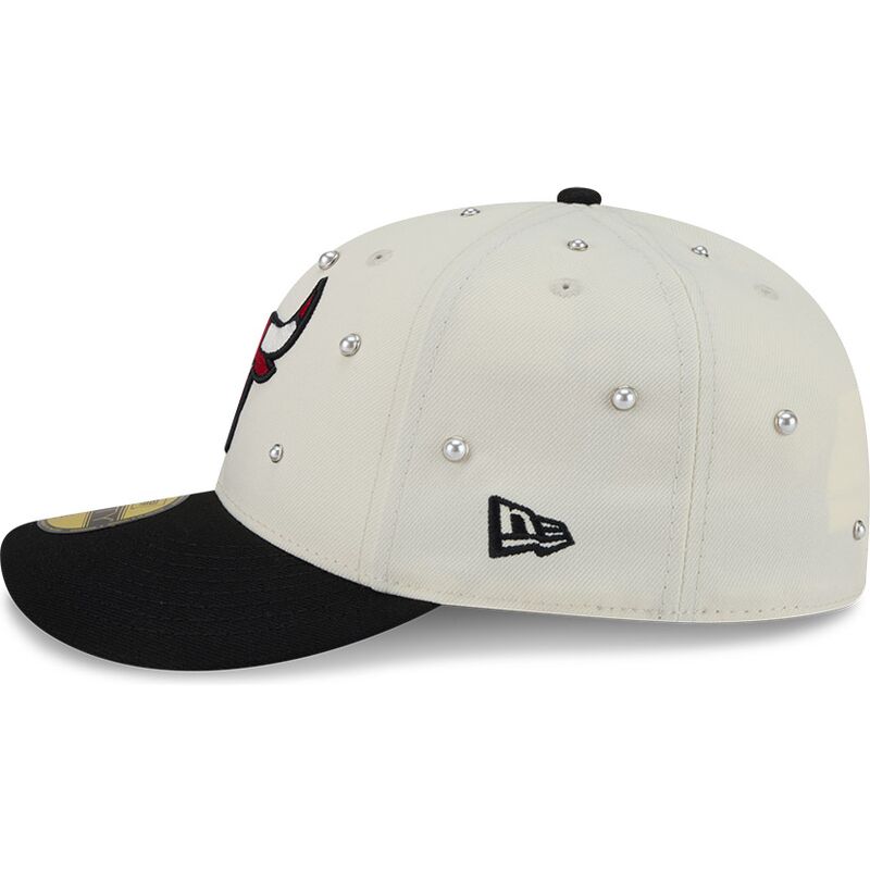 new-era-curved-brim-59fifty-beads-na-lifestyle-f1-chicago-bulls-nba-beige-and-black-fitted-cap new-era-curved-brim-59fifty-beads-na-lifestyle-f1-chicago-bulls-nba-beige-and-black-fitted-cap