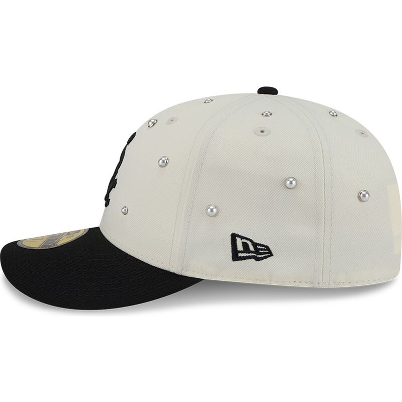 new-era-curved-brim-59fifty-beads-na-lifestyle-f1-chicago-white-sox-mlb-beige-and-black-fitted-cap