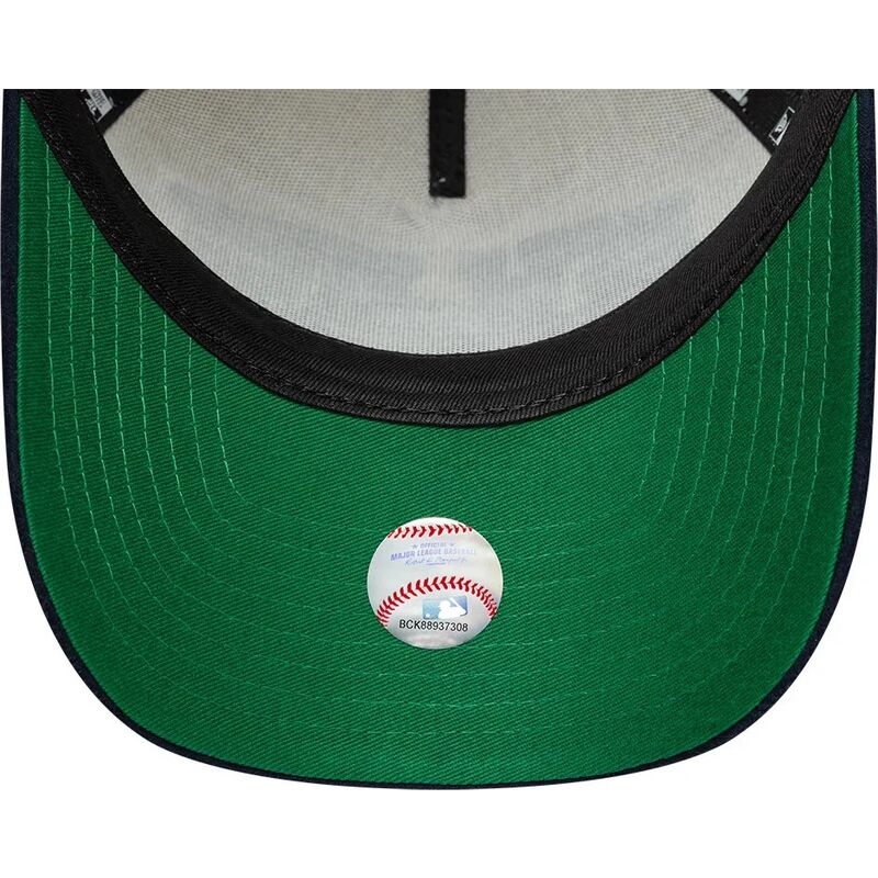 new-era-curved-brim-e-frame-wordmark-suede-new-york-yankees-mlb-beige-and-navy-blue-snapback-cap