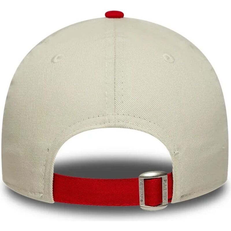 new-era-curved-brim-youth-9forty-contrast-manchester-united-football-club-premier-league-beige-and-red-adjustable-cap