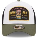 new-era-a-frame-location-icon-hawaii-green-and-white-trucker-hat
