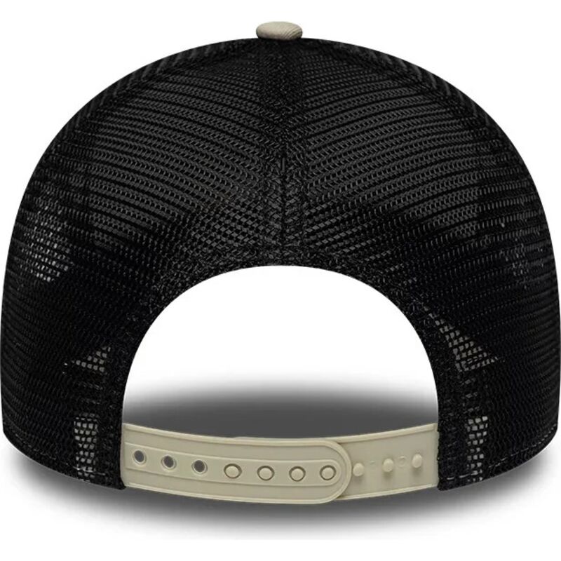 new-era-black-logo-a-frame-league-essential-new-york-yankees-mlb-beige-and-black-trucker-hat