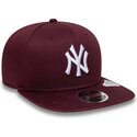 new-era-flat-brim-9fifty-original-fit-league-essential-new-york-yankees-mlb-maroon-snapback-cap