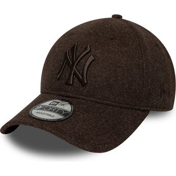 New Era Curved Brim Brown Logo 9FORTY Winter New York Yankees MLB Brown Snapback Cap