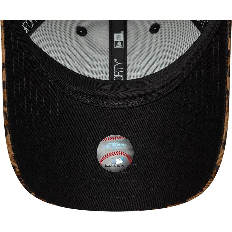 new-era-curved-brim-women-black-logo-9forty-leopard-cord-new-york-yankees-mlb-leopard-adjustable-cap